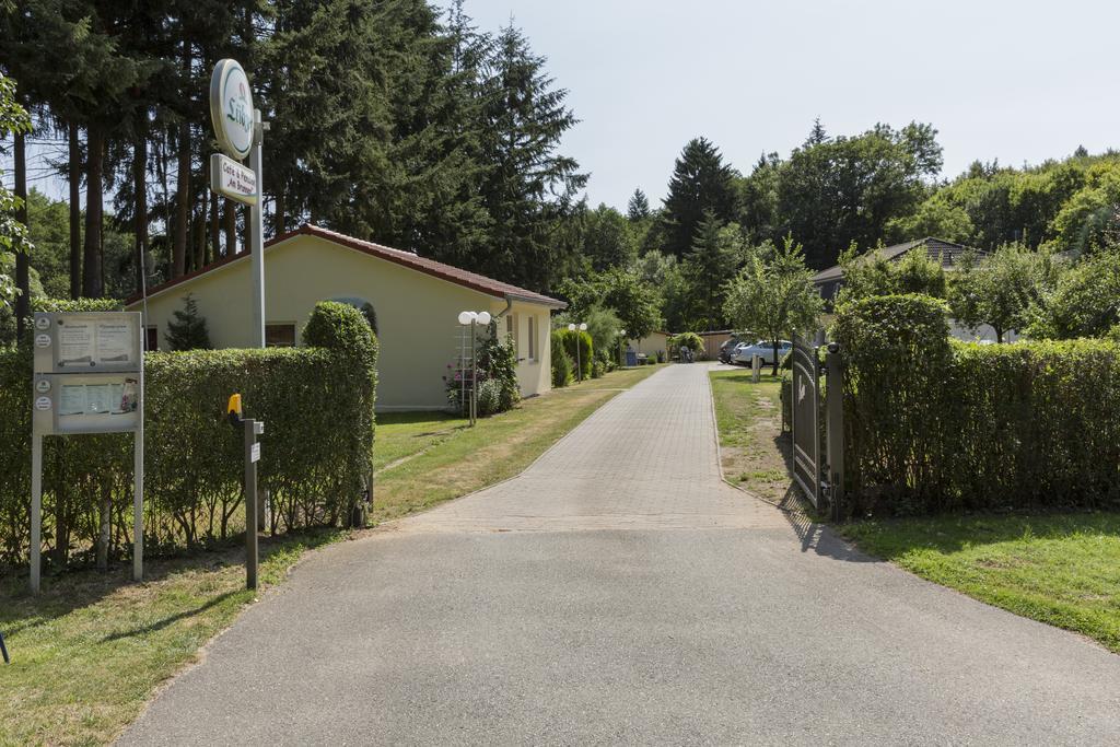 Pension "Am Brunnen" พาร์คิม ภายนอก รูปภาพ